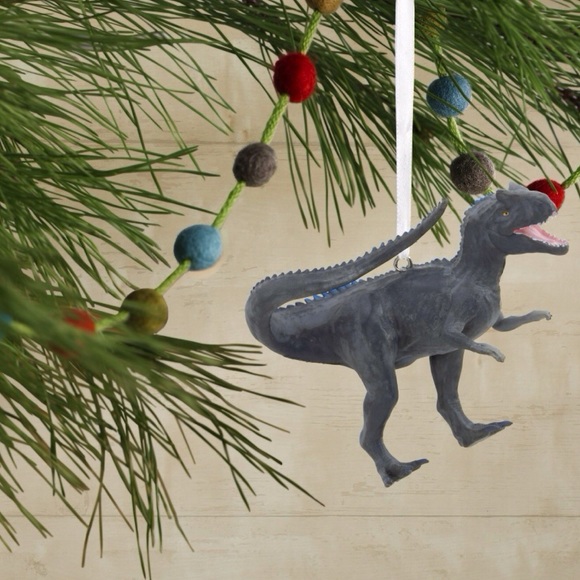 Hallmark Jurassic World “Allosaurus” Ornament - Picture 4 of 10